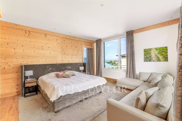 Exceptionnel attique en plein coeur de Montreux ! 12
