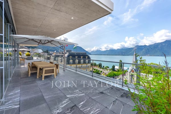 Exceptionnel attique en plein coeur de Montreux ! 3