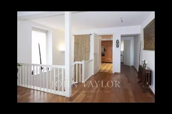 Belle propriété dans un quartier résidentiel 9