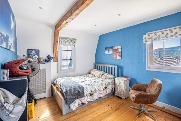 Maison offrant 600m2 au coeur de St-Légier 11