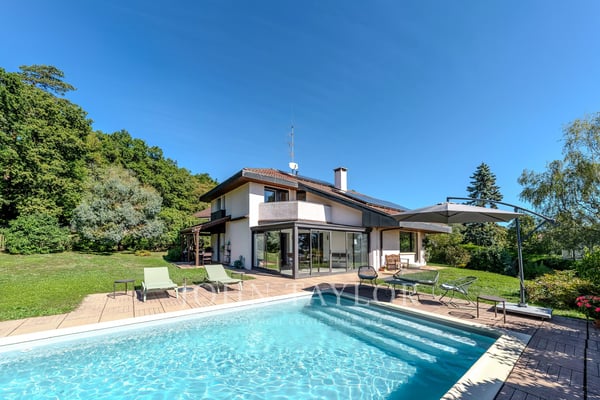 Villa avec piscine, vue lac et Mont-Blanc 2
