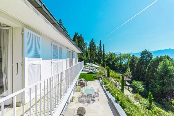 SPECTACULAIRE! Propriété avec piscine et vue panoramique 6