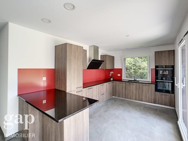 Villa spacieuse de 5.5 pièces à louer à Attalens 2