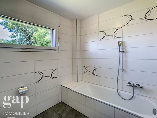 Villa spacieuse de 5.5 pièces à louer à Attalens 5