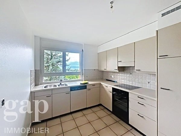 Appartement de 3.5 pièces lumineux à St-Légier-La Chiésaz 2