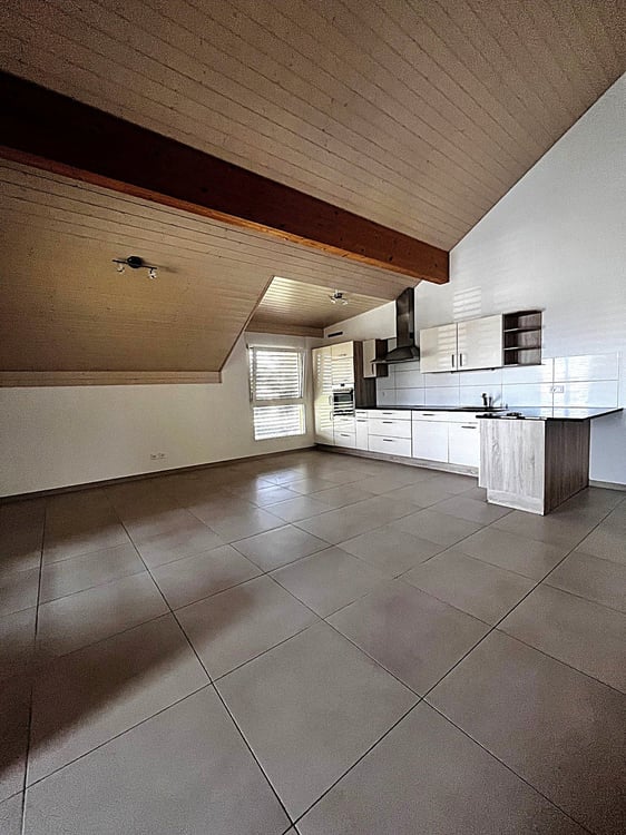 Charmant appartement de 3,5 pièces avec terrasse à Dompierre FR
