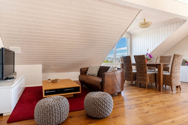 Appartement de 3.5 p. avec vue sur les Alpes et le Jura à Reverolle 4
