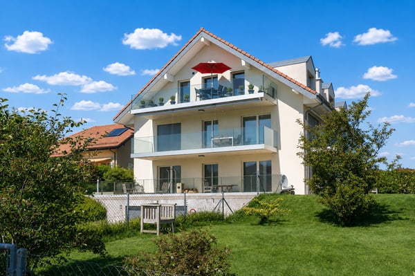 Appartement de 3.5 p. avec vue sur les Alpes et le Jura à Reverolle 13