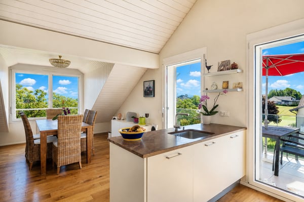 Appartement de 3.5 p. avec vue sur les Alpes et le Jura à Reverolle 1