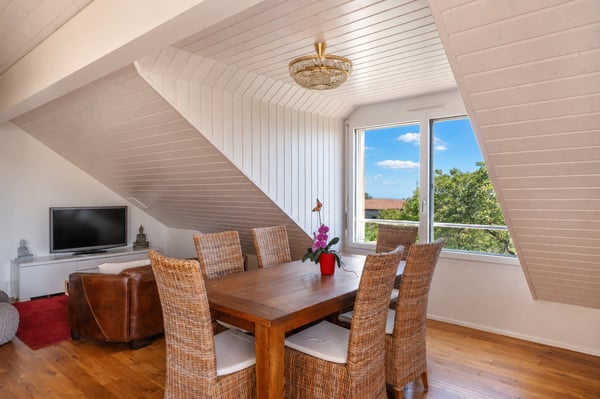 Appartement de 3.5 p. avec vue sur les Alpes et le Jura à Reverolle 3