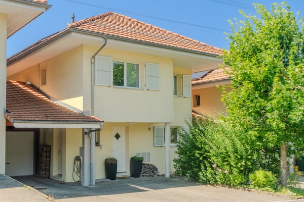 Jolie villa jumelée par les garages à Epalinges 13