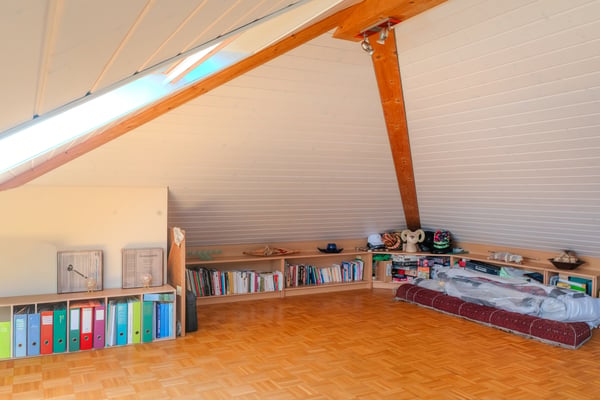 Jolie villa jumelée par les garages à Epalinges 10