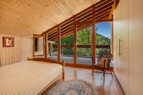 Beau châlet contemporain avec vue panoramique à Châtel-St-Denis 13