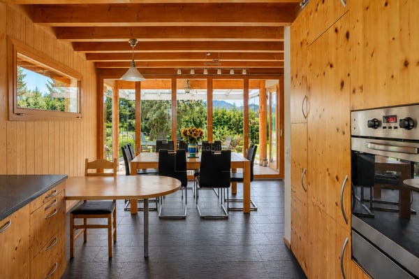 Beau châlet contemporain avec vue panoramique à Châtel-St-Denis 9