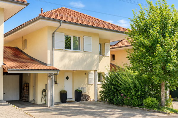 Jolie villa jumelée par les garages à Epalinges 13