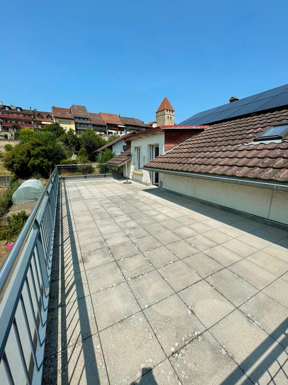 A louer à Avenches - Charmant 3.5 pièces lumineux avec grande terrasse et balcon. 7