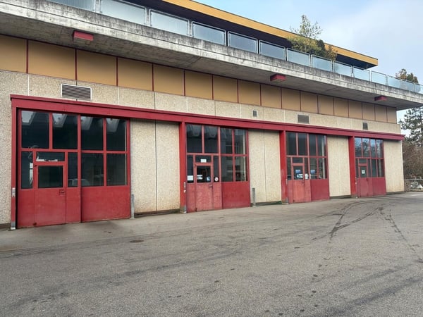 Dépôts de différentes tailles, de 55 m² à 112 m² 1