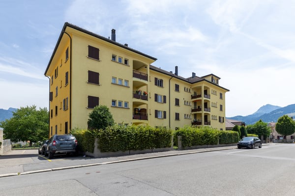 Appartement de 4.5 pièces au rez en PPE 10