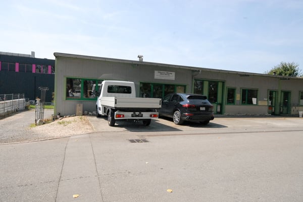 A vendre à Avenches bâtiment industriel pour artisan avec 896 m2 de terrain 2