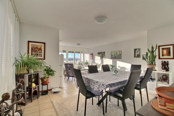 Superbe appartement familial de 160 m² au 6e étage à Fribourg 1