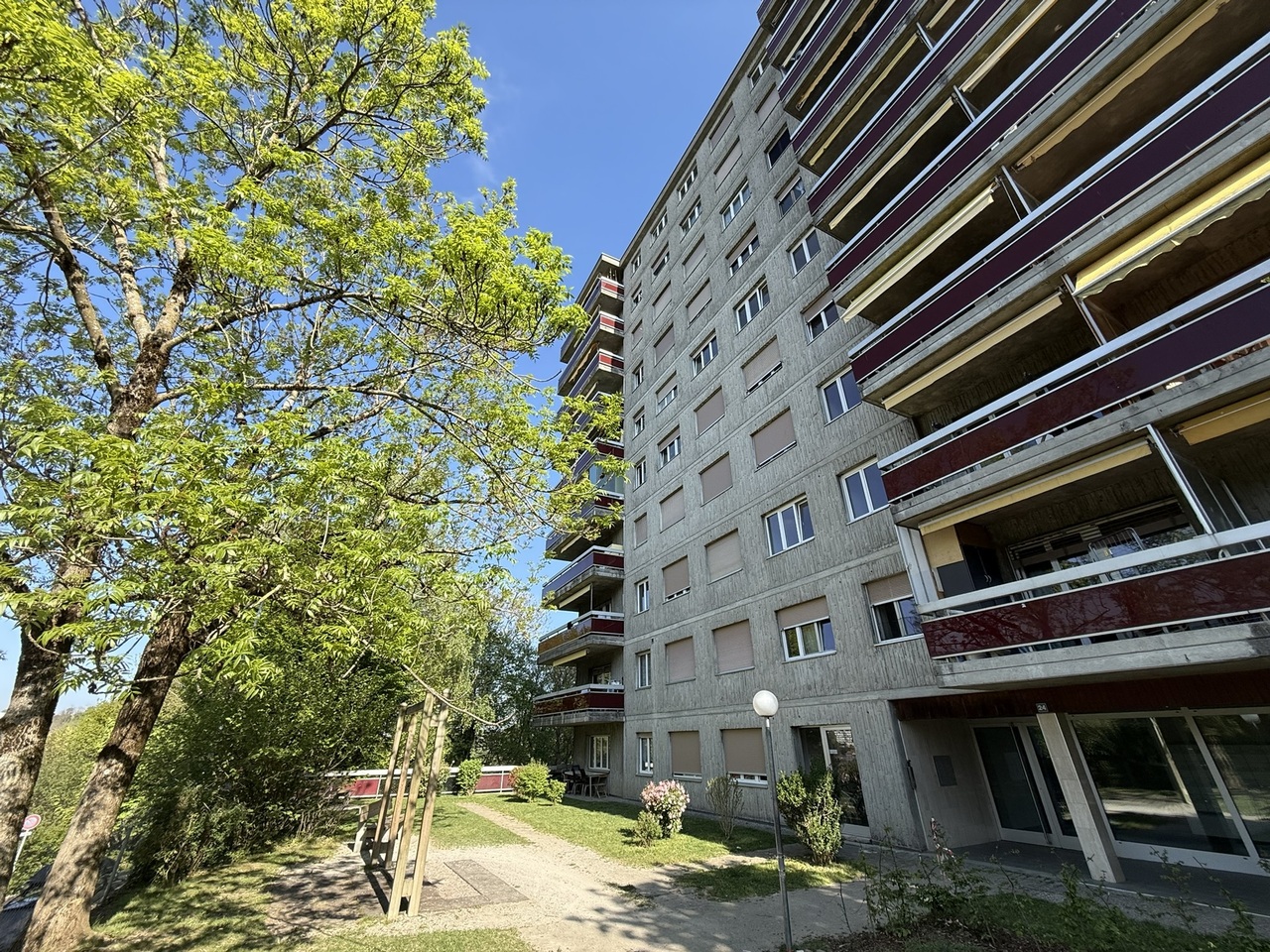 Immobilie in Fribourg - Spacieux appartement familial avec beau potentiel - Bild 9