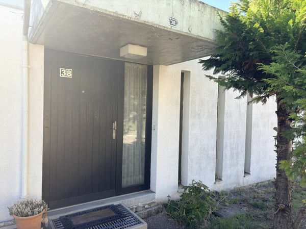 Maison dans quartier résidentiel 10