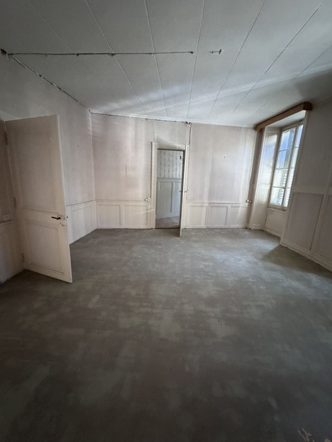 Moudon, à vendre, bâtiment à rénover, 4 étages de 70 m2, centre ville 5