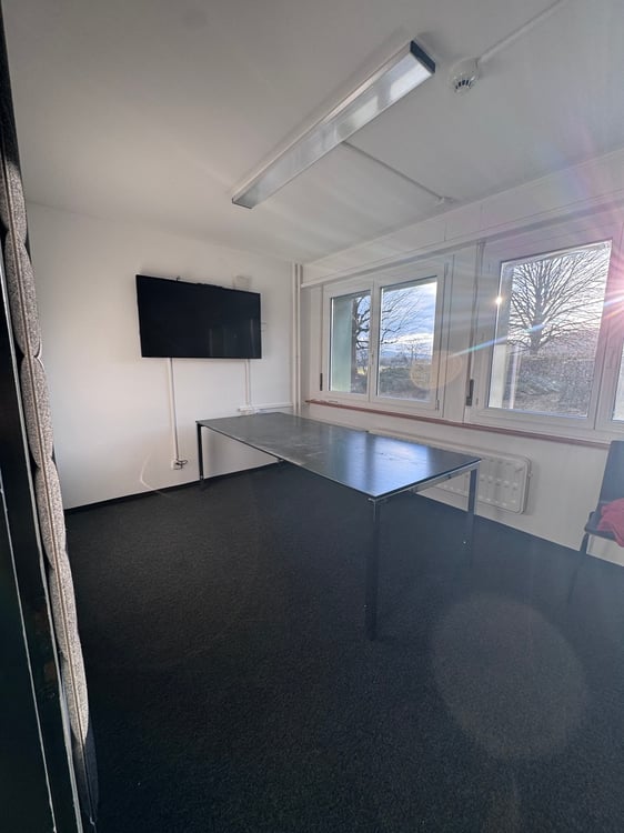 Granges-Marnand, à louer, bureaux et dépôts de 408 m2 13