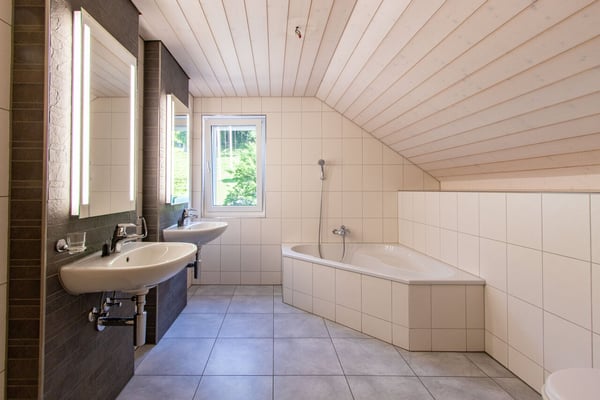 5.5-ZIMMER EINFAMILIENHAUS MIT UNVERBAUBARER AUSSICHT INS GRÜNE 13