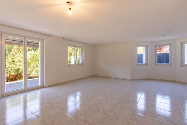 5.5-ZIMMER EINFAMILIENHAUS MIT UNVERBAUBARER AUSSICHT INS GRÜNE 10