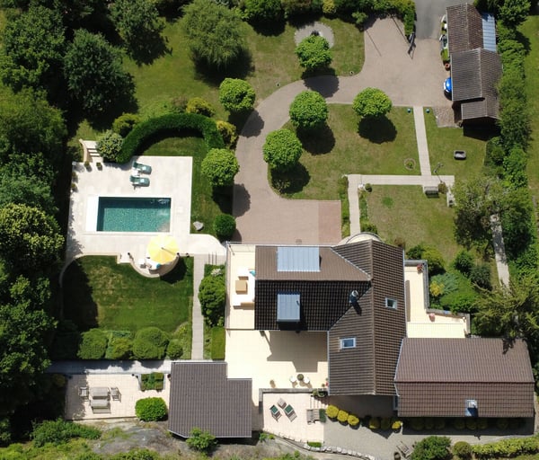 Exklusive Villa mit See- und Alpensicht sowie Pooloase 7