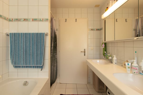Attraktive 3.5-Zimmerwohnung mit Balkon, Lift & Einstellhallenplatz 11