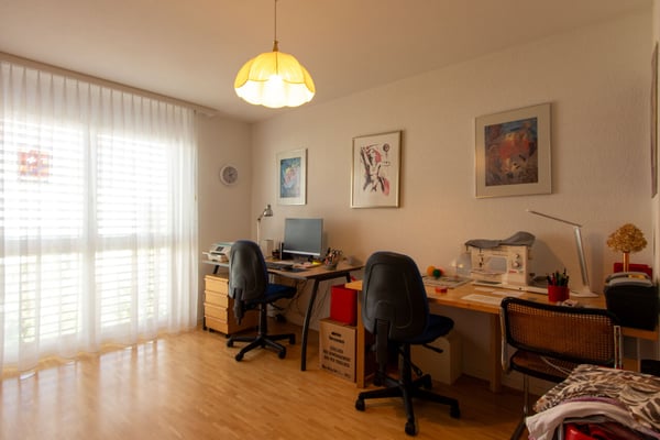 Attraktive 3.5-Zimmerwohnung mit Balkon, Lift & Einstellhallenplatz 6