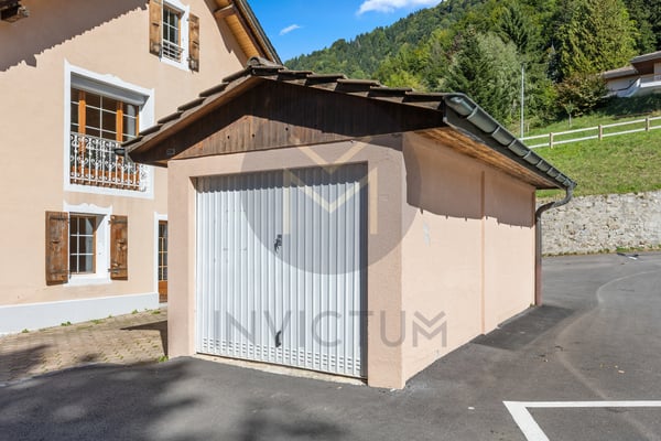 Spacieuse maison familiale 2.5 pièces de deux appartements aux Avants. 4