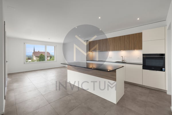 Superbe 4.5 pièces de 138 m² avec spacieuse loggia sur les hauteurs 5