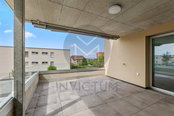 Superbe 4.5 pièces de 138 m² avec spacieuse loggia sur les hauteurs 7