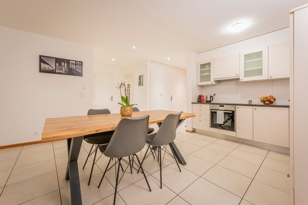 Appartement Modern 1 Chambre avec Services Hôteliers - Centre-Ville de Bulle 3