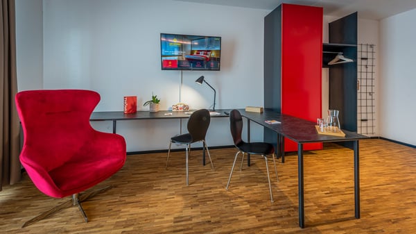 NEU – Geräumiges Deluxe Studio mit Hotelservices in Bern – ca. 31 m² 4
