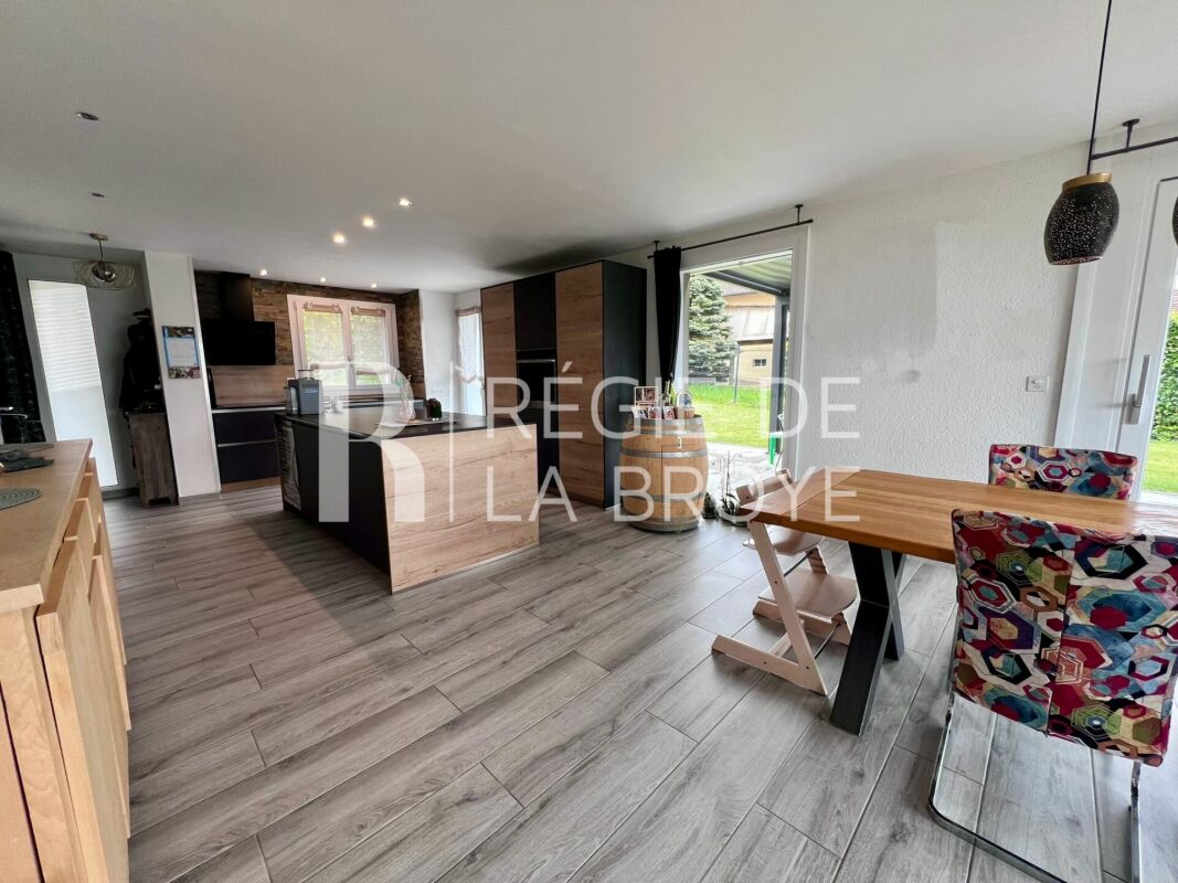 Belle villa individuelle de 4.5 pièces avec studio indépendant à Font