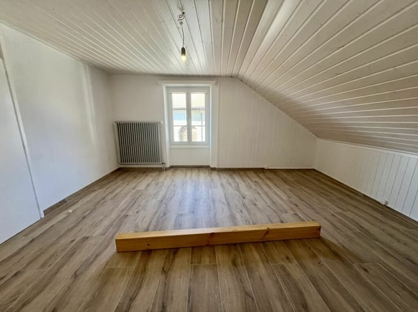 Appartement rénové de 4.5 pièces à Châbles 7