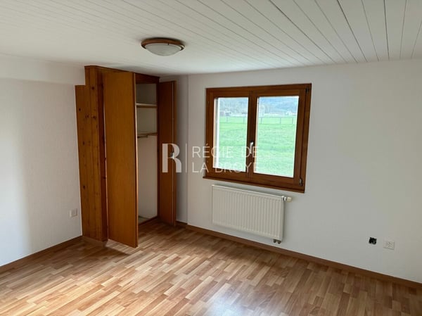 Chalet de 4.5 pièces à Cheyres 12