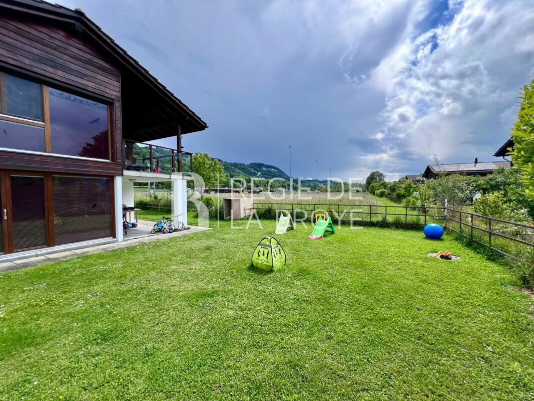 Chalet de 4.5 pièces à Cheyres