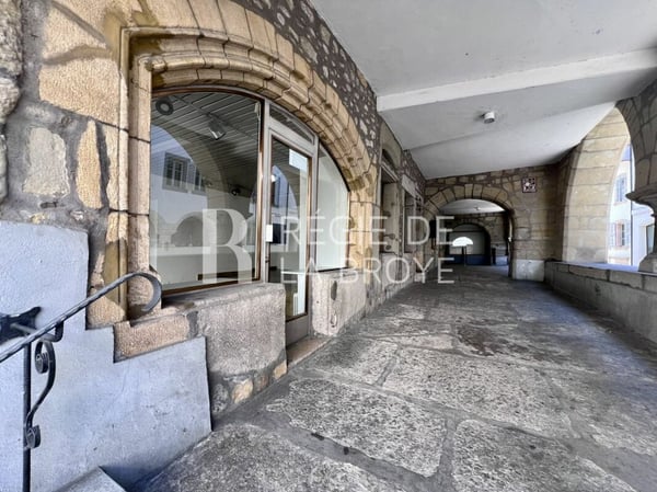 Boutique de charme sous les arcades à Estavayer-le-Lac 3