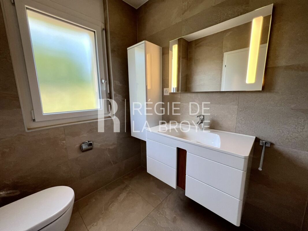 Superbe villa jumelée de 5.5 pièces à Portalban