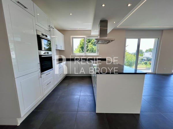 Superbe villa jumelée de 5.5 pièces à Portalban 8