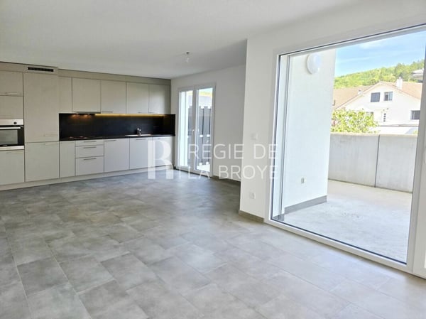 Appartement de 4.5 pièces avec grand balcon à Chabrey