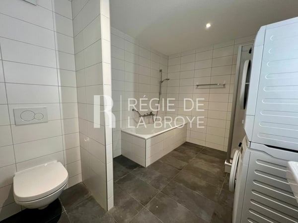 Appartement de 4.5 pièces avec grand balcon à Chabrey 7