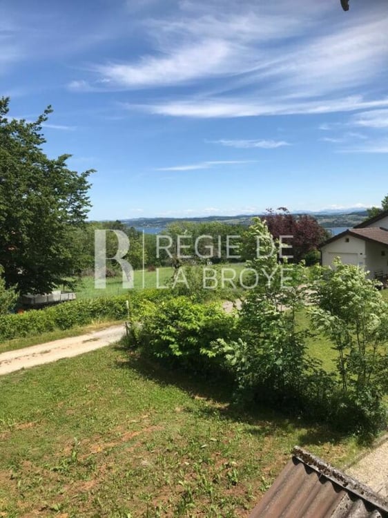 Appartement de 2.5 pièces à Vallamand 7