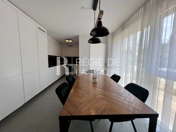 Appartement de 6.5 pièces au rez à Estavayer-le-Lac 8