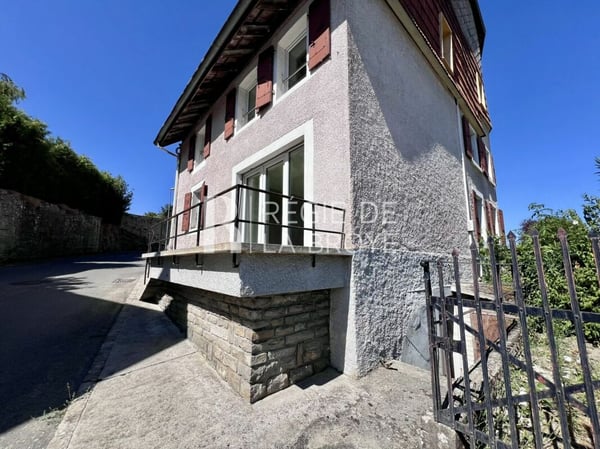 Appartement de 3.5 rénové à Démoret 9